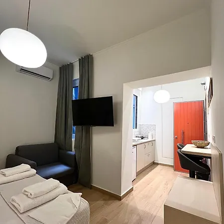 Athinais Apartment *