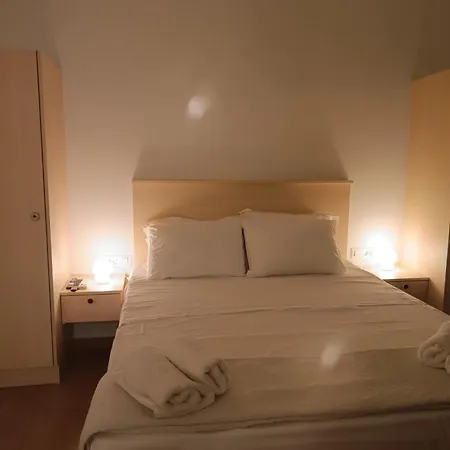 Apartment Athinais *